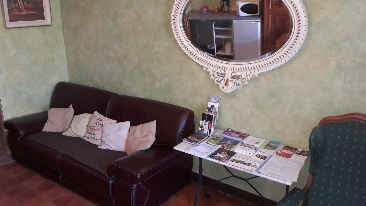Golf De Teynac Bed & Breakfast Beychac-et-Caillau ภายนอก รูปภาพ