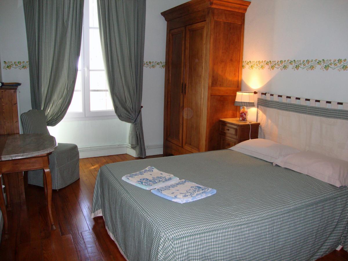Golf De Teynac Bed & Breakfast Beychac-et-Caillau ภายนอก รูปภาพ